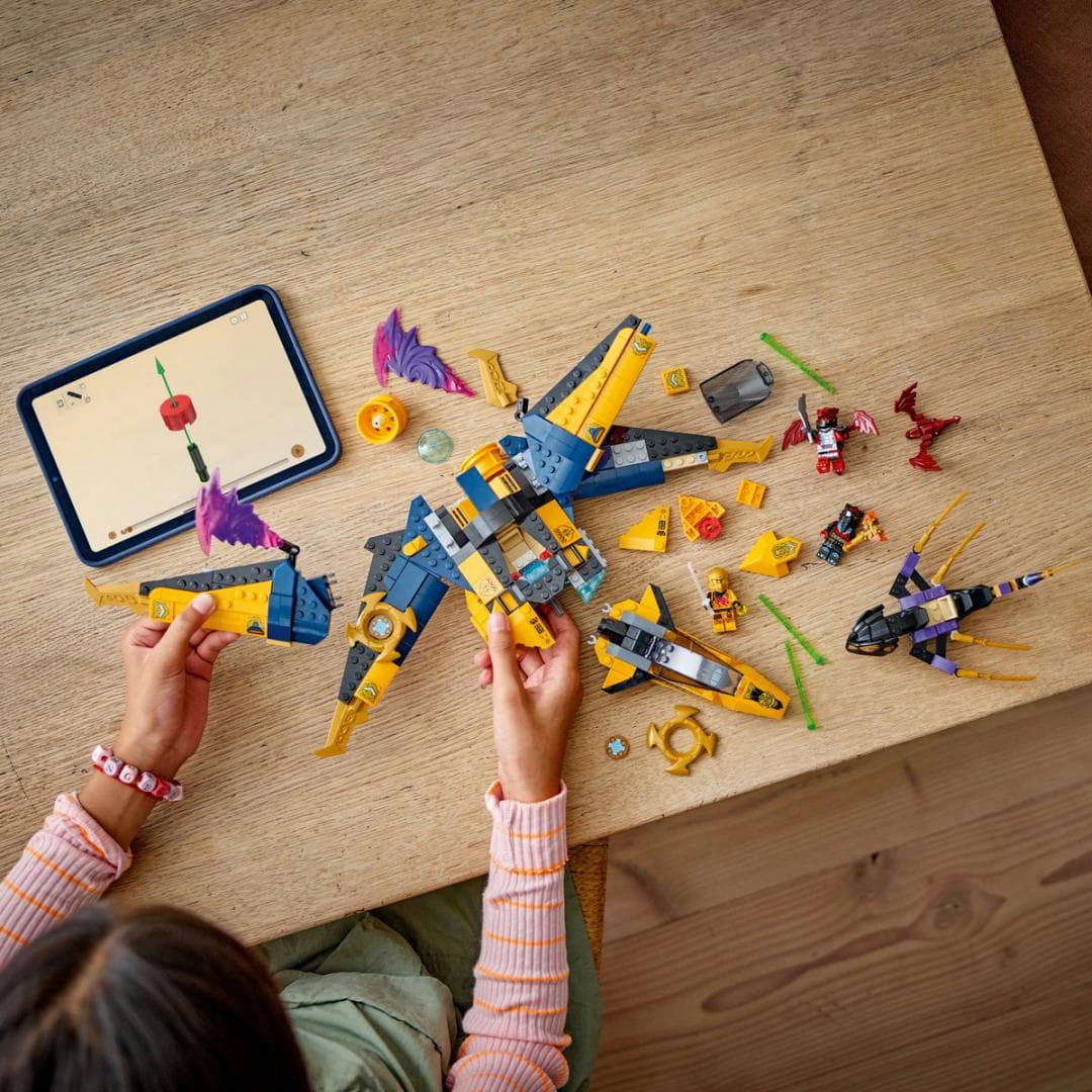 SUPERAVIONUL CU REACTIE AL LUI RAS SI ARIN, LEGO 71833 — miniatură