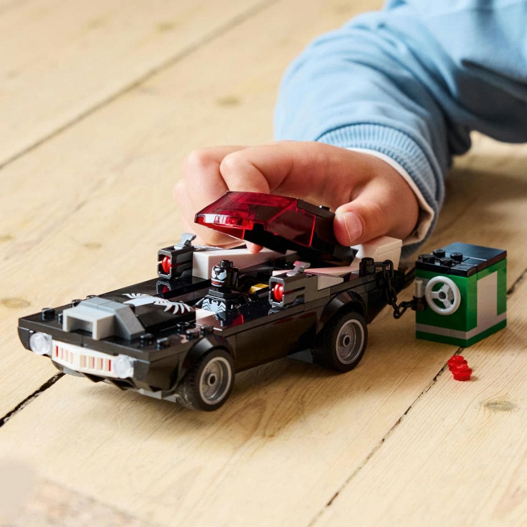 OMUL PAIANJEN VS.MASINA FASTOASA A LUI VENOM, LEGO 76309 — miniatură