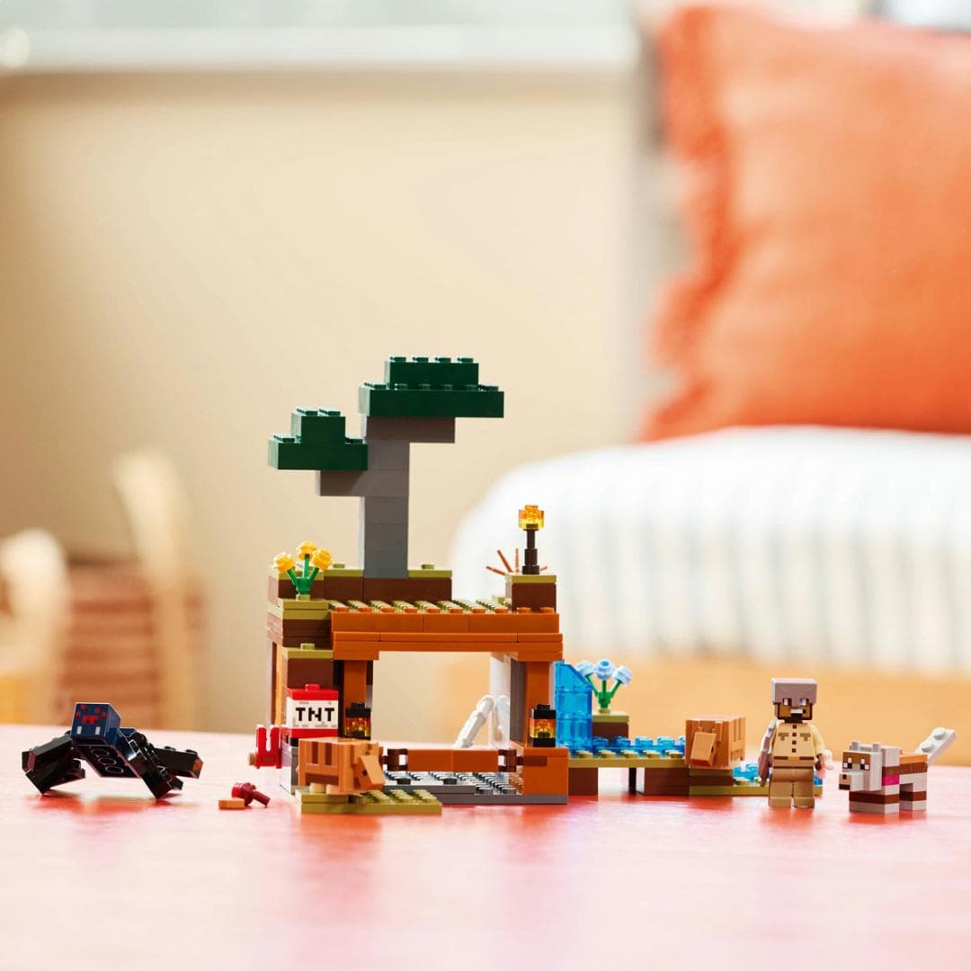 EXPEDITIA DE MINERIT CU TATU, LEGO 21269 — miniatură