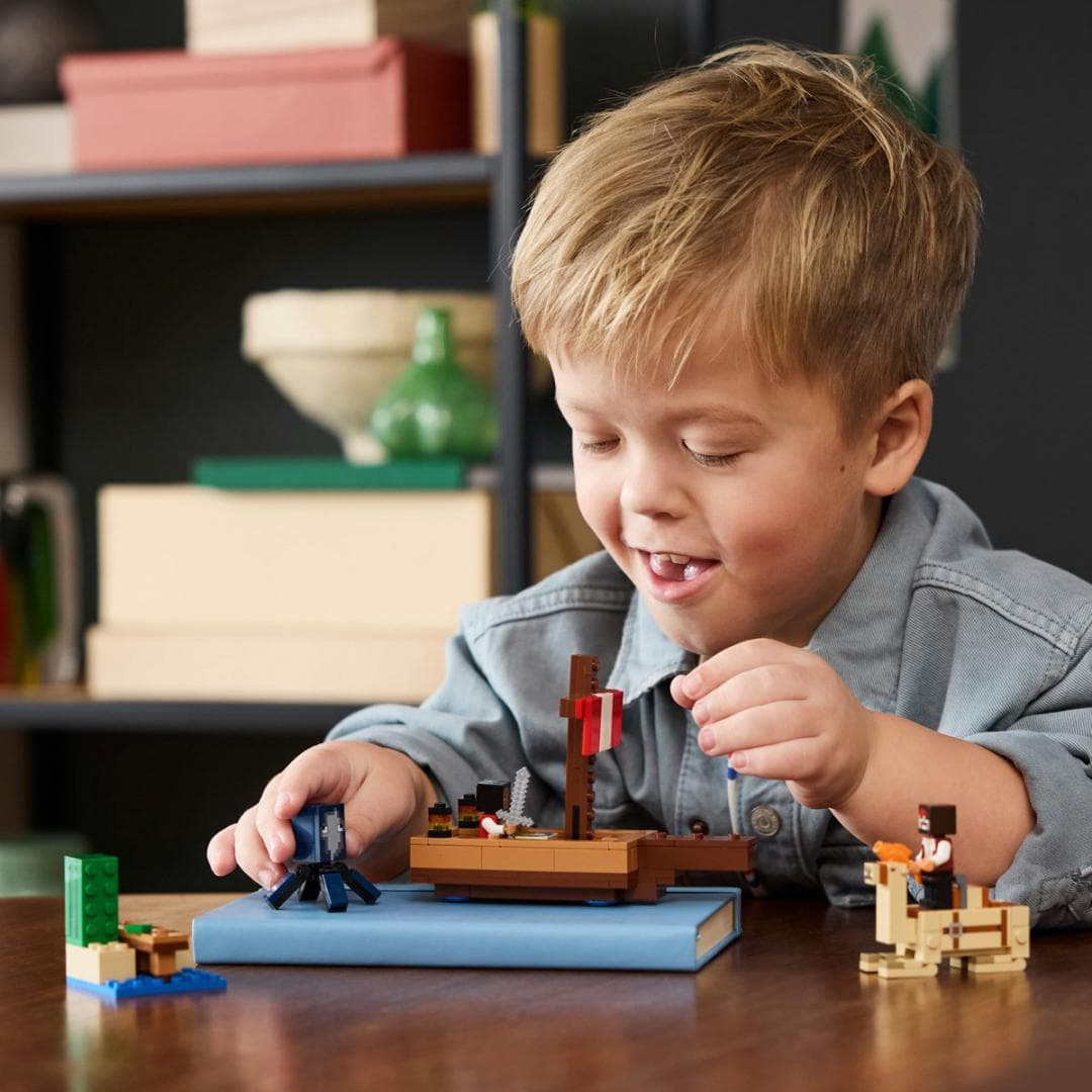 CALATORIE PE CORABIA DE PIRATI,LEGO21259 — miniatură
