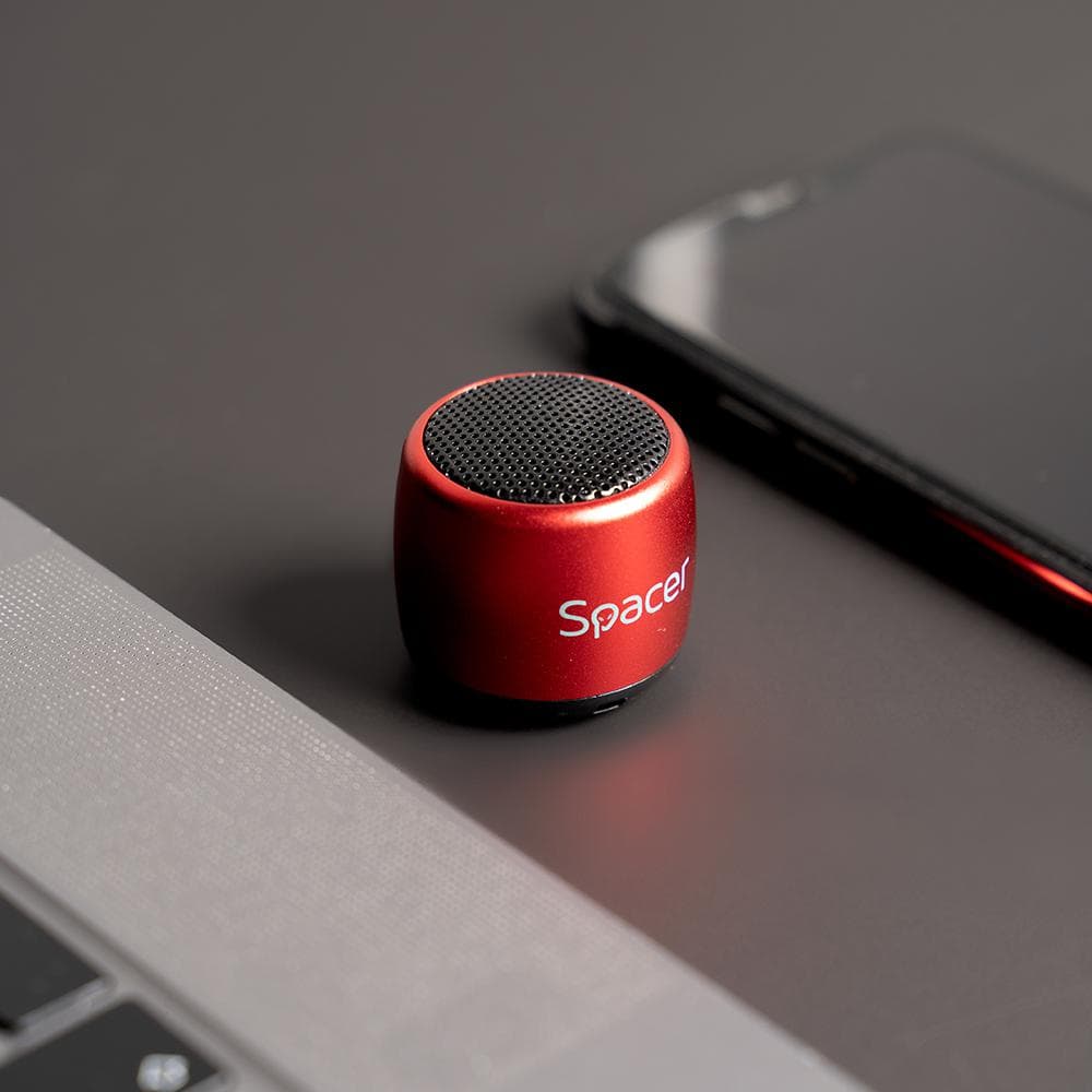 Boxa Spacer portabila, 2h autonomie, RMS 3W, control volum, acumulator 300mAh, distanta de functionare pana la 10m, microfon incorporat, incarcare USB — miniatură