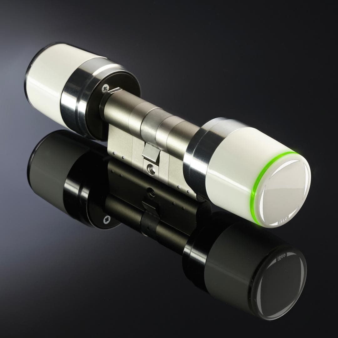 Cilindru electronic LIBRA SMART, cu knob mecanic PREMIUM, 40x40, RFID, sofware ARGO, 13,56 MHz, heavy duty, baterie(durata max 2 ani/max 20.000 cicluri), semnalizare acustica si luminoasa,gestionare cu smartphone, card, tag, memorie 300 utilizatori, memorie ultimile 1000 evenimente finisaj — miniatură