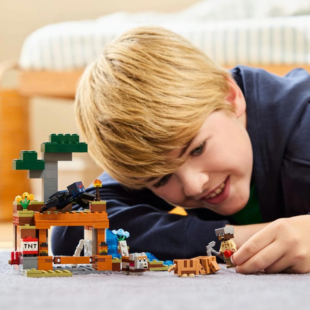 EXPEDITIA DE MINERIT CU TATU, LEGO 21269 — miniatură