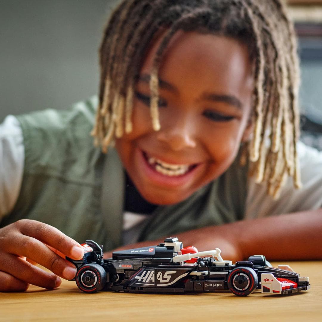 MASINA DE CURSE MONEYGRAM HAAS F1, TEAM VF-24, LEGO 77250 — miniatură