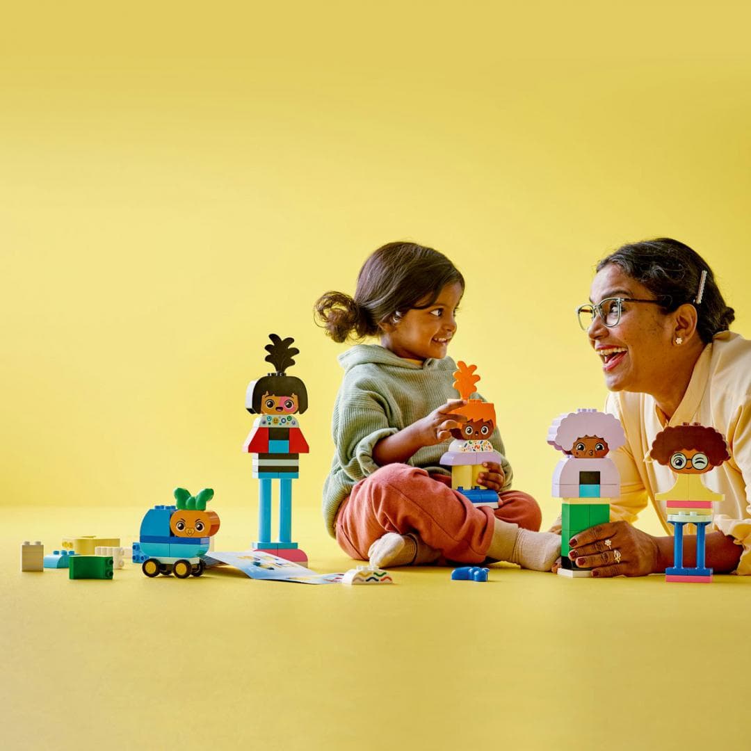 OAMENI CU EMOTII MARI, LEGO 10423 — miniatură