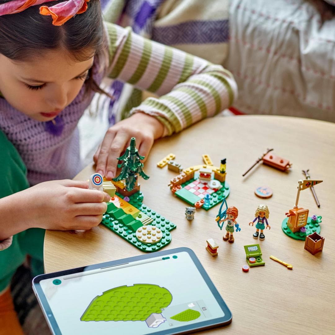 POLIGONUL DE TIR CU ARCUL IN TABARA DE AVENTURI, LEGO 42622 — miniatură