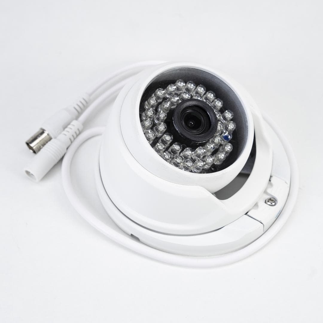 Camera supraveghere video PNI House AHD25 5MP, dome, lentila 3.6mm, 36 LED-uri IR, de exterior sau interior, IP66, Sistem TV: PAL, IR 25m, Dimensiuni: 100 X 105 X 75 mm, Rezolutie imagine: 2560 x 1920 px, Lentile: 3.6mm. — miniatură