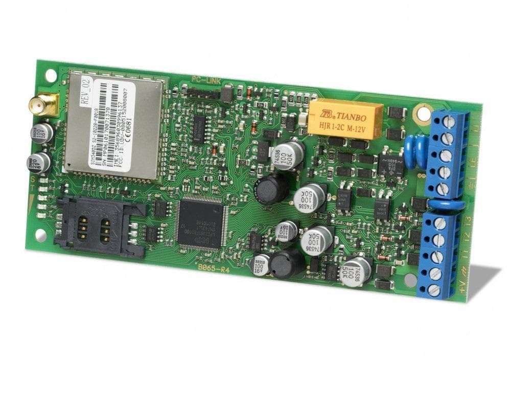 Modul de comunicare universal GSM/GPRS, DSC GS 3105-K, Compatibil cu Surgard System I,II,III, Simuleaza linie telefonica PSTN pentru comunicare in format ContactID, Backup pe GSM in caz de probleme pe linia telefonica, 3 PGM-uri, activare prin apel/sms de la 100 apelanti