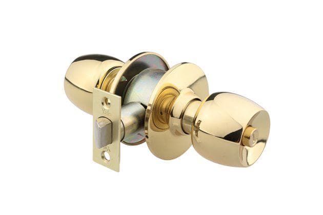 Buton usa interior fara cheie, alama lacuita YALE 40-CY3-5786-BK- 0201,Backset zavor 60 mm, pentru usi cu grosime: 35-45 mm,Rozete 65mm,finisaj: alama lacuita,potrivite pentru usi dreapta si stanga