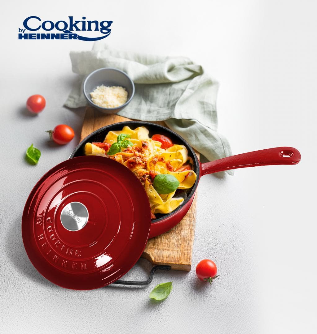 TIGAIE ADANCA FONTA EMAILATA + CAPAC 24 X 8 CM, 2.5 L, RED LINE, COOKING BY HEINNER — miniatură