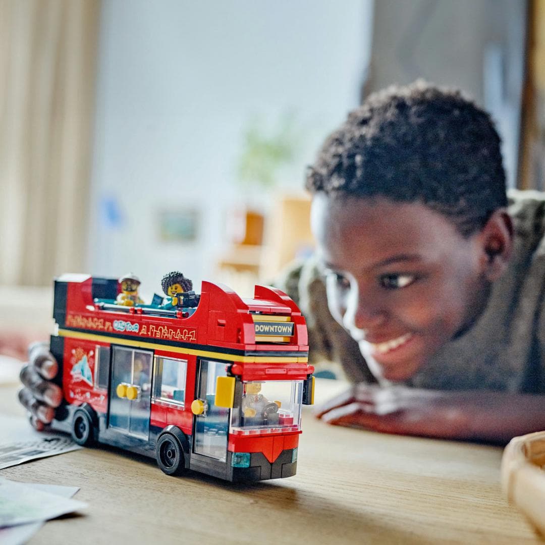 AUTOBUZ TURISTIC ROSU CU ETAJ LEGO 60407 — miniatură