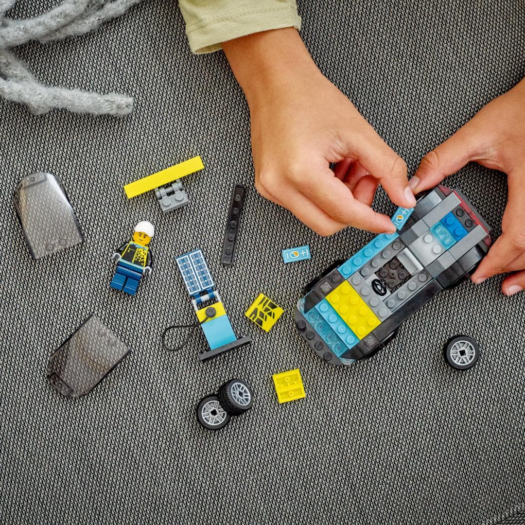 MASINA SPORT ELECTRICA, LEGO 60383 — miniatură
