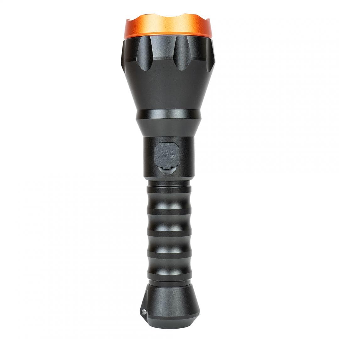 Lanterna PNI Adventure F550 Crystal LED, 10W, din aluminiu, 500lm, pana la 700m, IPX6, acumulator 4000mAh inclus, incarcare prin USB Type-C, Tip led: Osram Crystal LED, 10W, Material carcasa: Aluminiu anodizat, Clasa de protectie: IPX6, 500 lumeni, Raza actiune: Pana la 700 m, Dimensiuni: Ø57 x 203 — miniatură