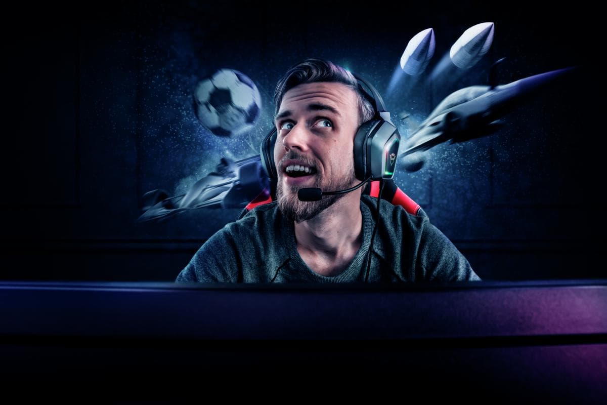 Casti Gaming Head-band Trust GXT 450 Blizz RGB 7.1 Surround, Wired, Negru — miniatură