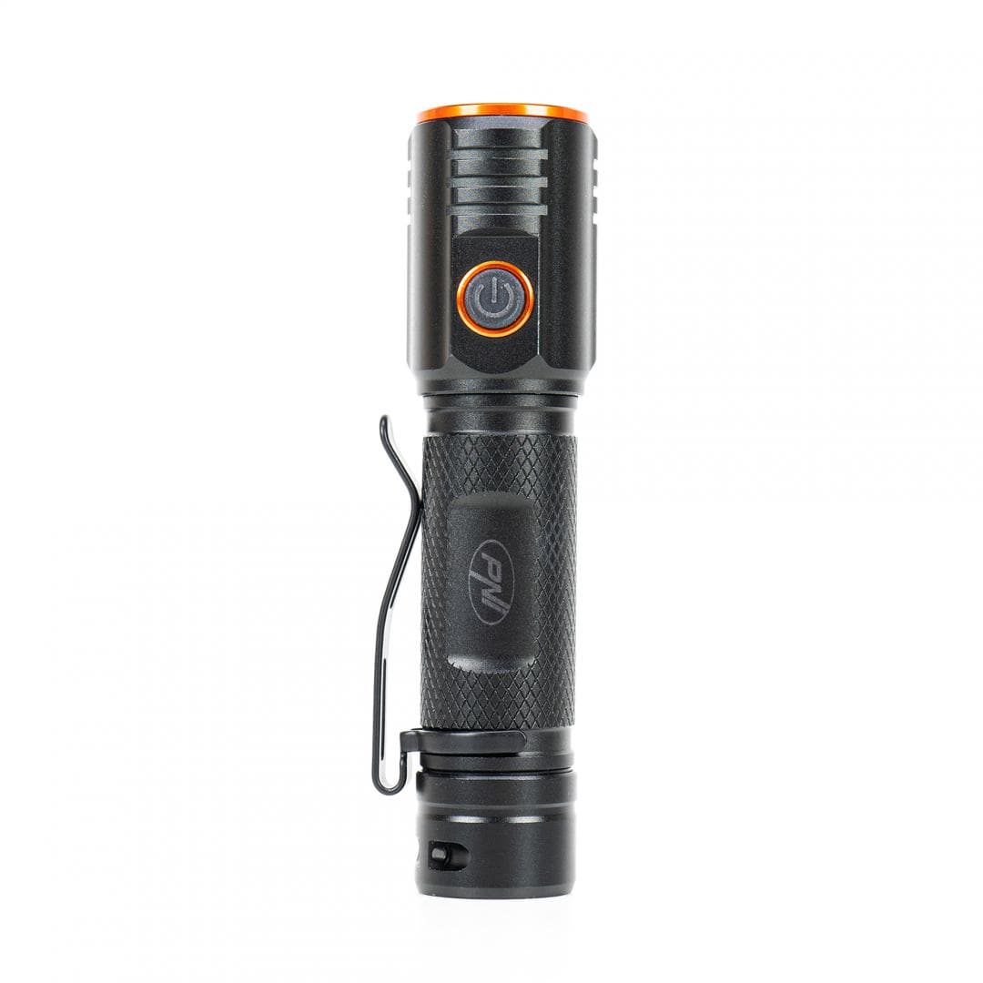 Lanterna PNI Adventure F650 cu LED 20W, 2000lm, din aluminiu, IPX6, acumulator inclus, incarcare prin USB tip C, LED CHN, Putere led: 20W, Capacitate acumulator: 2200mAh, carcasa: Aluminiu anodizat, Raza de actiune: Pana la 180 m, Dimensiuni: Φ28 x 116 mm, Durata acumulator: pana la 4 ore continuu — miniatură