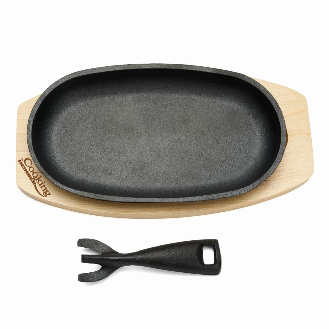 PLATOU SERVIRE OVAL, 24X14 CM, FONTA PURA, CU MANER DETASABIL SI BAZA DIN LEMN,COOKING BY HEINNER — miniatură