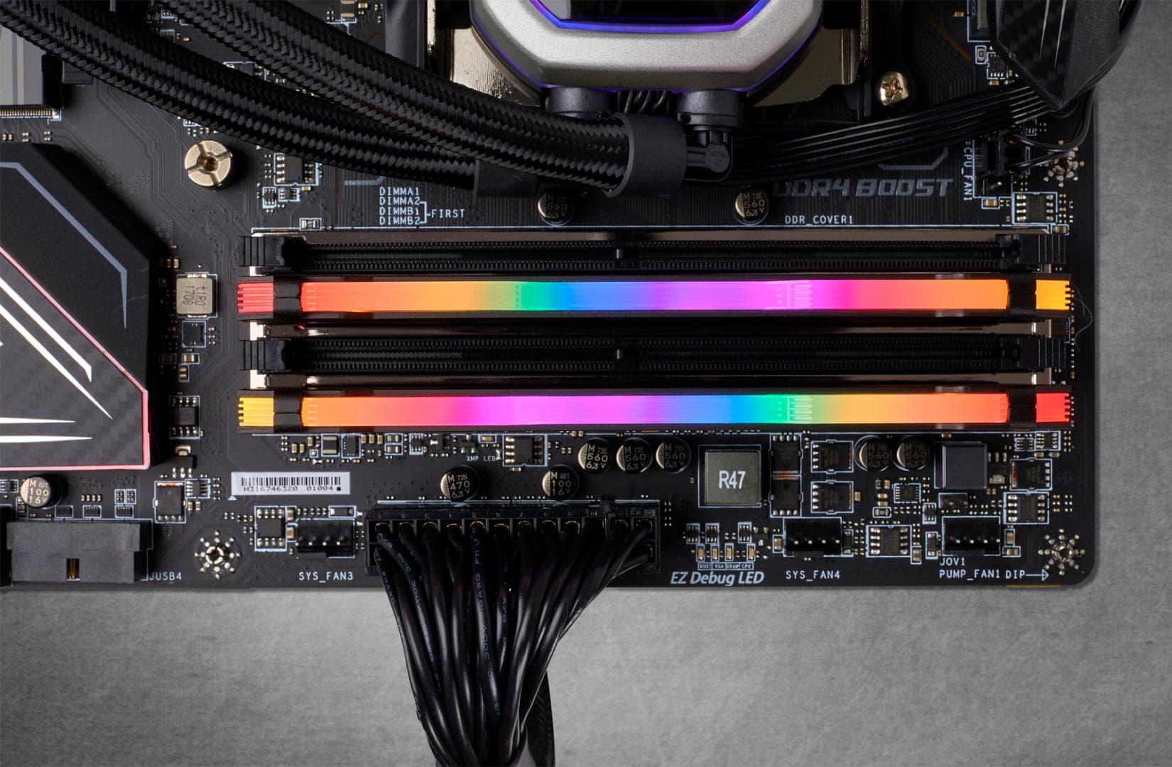 Memorie DDR Corsair - gaming DDR4 16 GB, frecventa 3000 MHz, 8 GB x 2 module, radiator, iluminare RGB, "CMW16GX4M2C3000C15" — miniatură