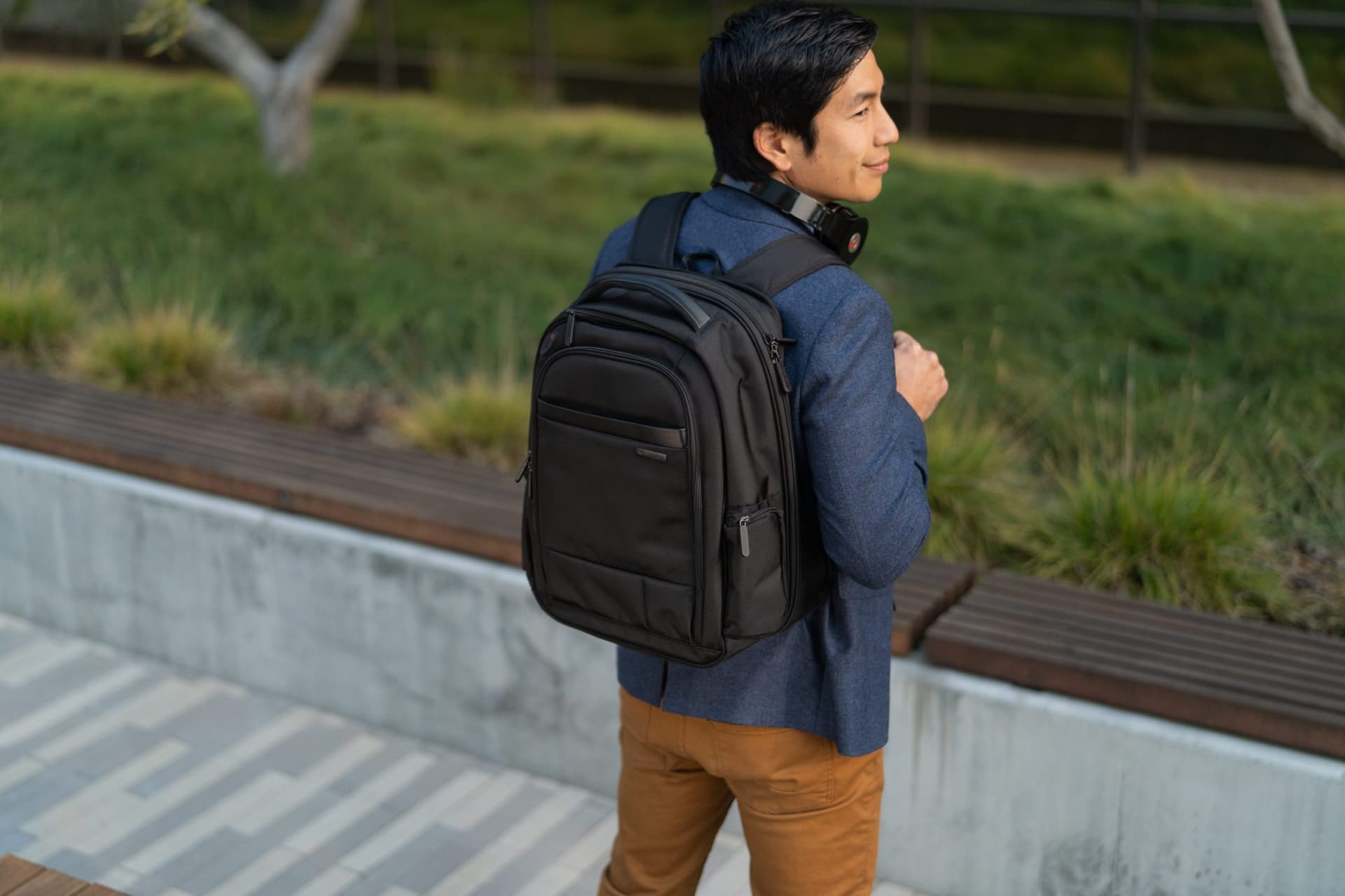 RUCSAC KENSINGTON, pt. notebook de max. 15.6 inch, 1 compartiment, buzunar frontal x 3 | buzunar lateral x 2, waterproof, poliester, negru, "K60382EU" — miniatură