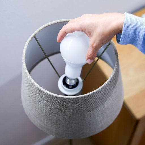 BEC smart LED Philips, soclu E27, putere 11W, forma sferic, lumina multicolora, alimentare 220 - 240 V, "000008718699786359" — miniatură