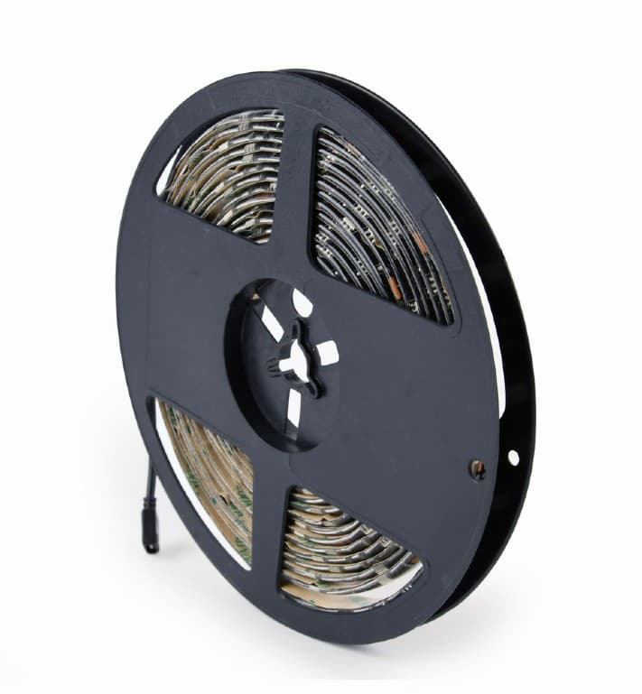 BANDA LED GEMBIRD, RGB diferite culori, 280lm, 17W, 150 x LED, banda 5m, telecomanda, rezistenta la stropi IP65, cablu 1.5m, "LED-S-RGB500-01" — miniatură