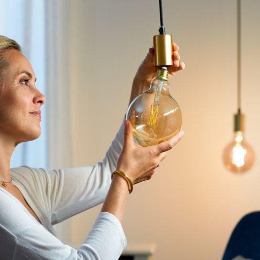 BEC smart LED Philips, soclu E27, putere 7W, forma clasic, lumina toate nuantele de alb, alimentare 220 - 240 V, "000008718699786816" — miniatură