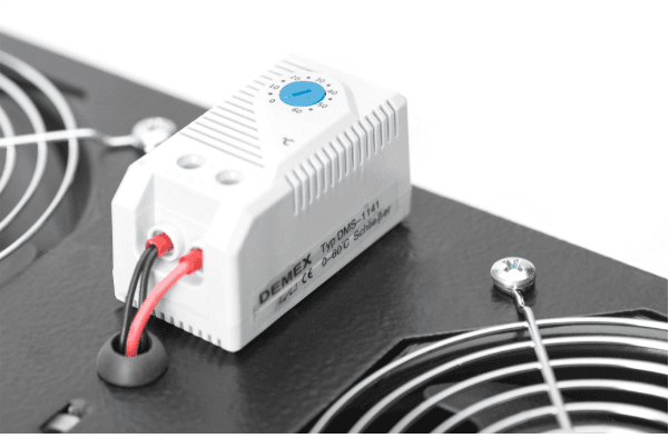 DIGITUS Roof cooling unit for wall mounting. SoHo wall mounting and unmounted cabinets 2 fans "DN-19 FAN-2-WM-T-SW" — miniatură