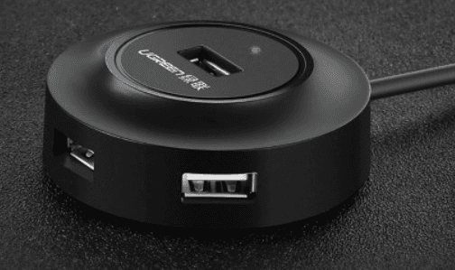 HUB extern Ugreen, "CR106" porturi USB: USB 2.0 x 4, conectare prin USB 2.0, lungime 1 m, negru, "20277" - 6957303822775 — miniatură