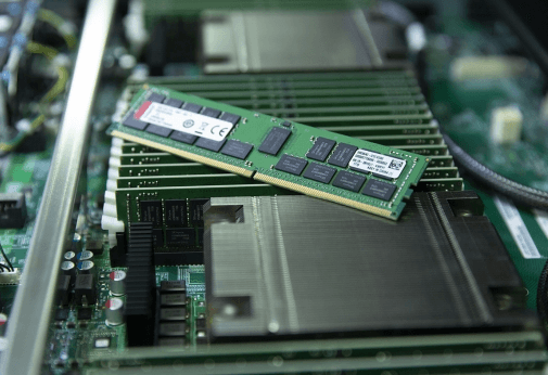 Memorie DDR Kingston - server DDR4 32 GB, frecventa 2933 MHz, 1 modul, "KTL-TS429/32G" — miniatură