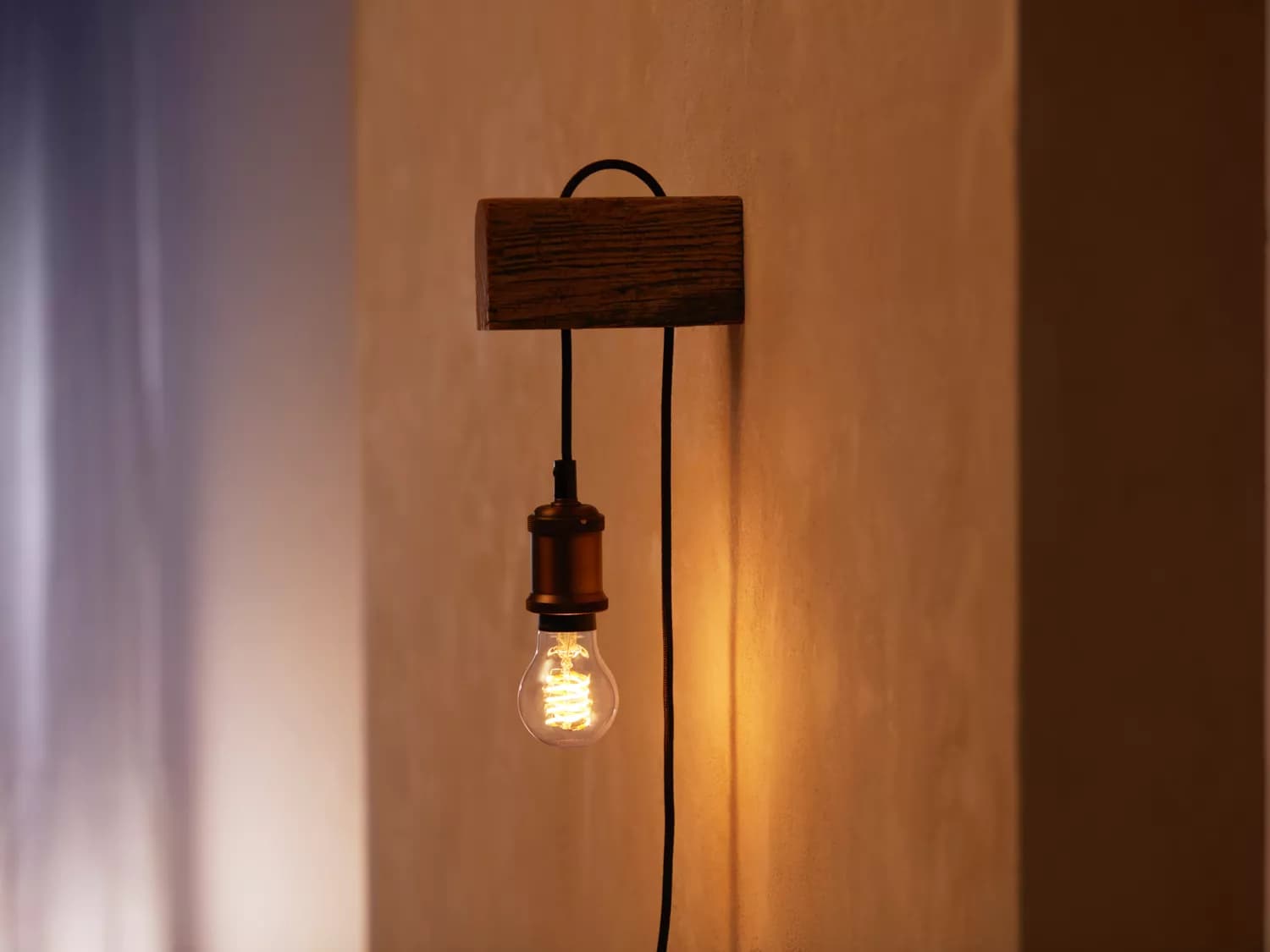 Smart Home Philips HueW xW Fil A60 E27 EU -, "PHT13949" — miniatură