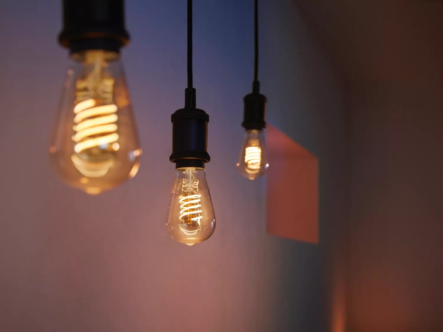 Smart Home Philips HueW xW Fil ST64 E27 EU -, "PHT13951" — miniatură