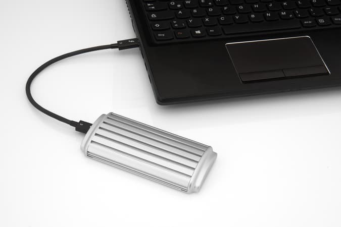 SSD EXTERN VERBATIM THUNDERBOLT 3 1TB "56417" — miniatură