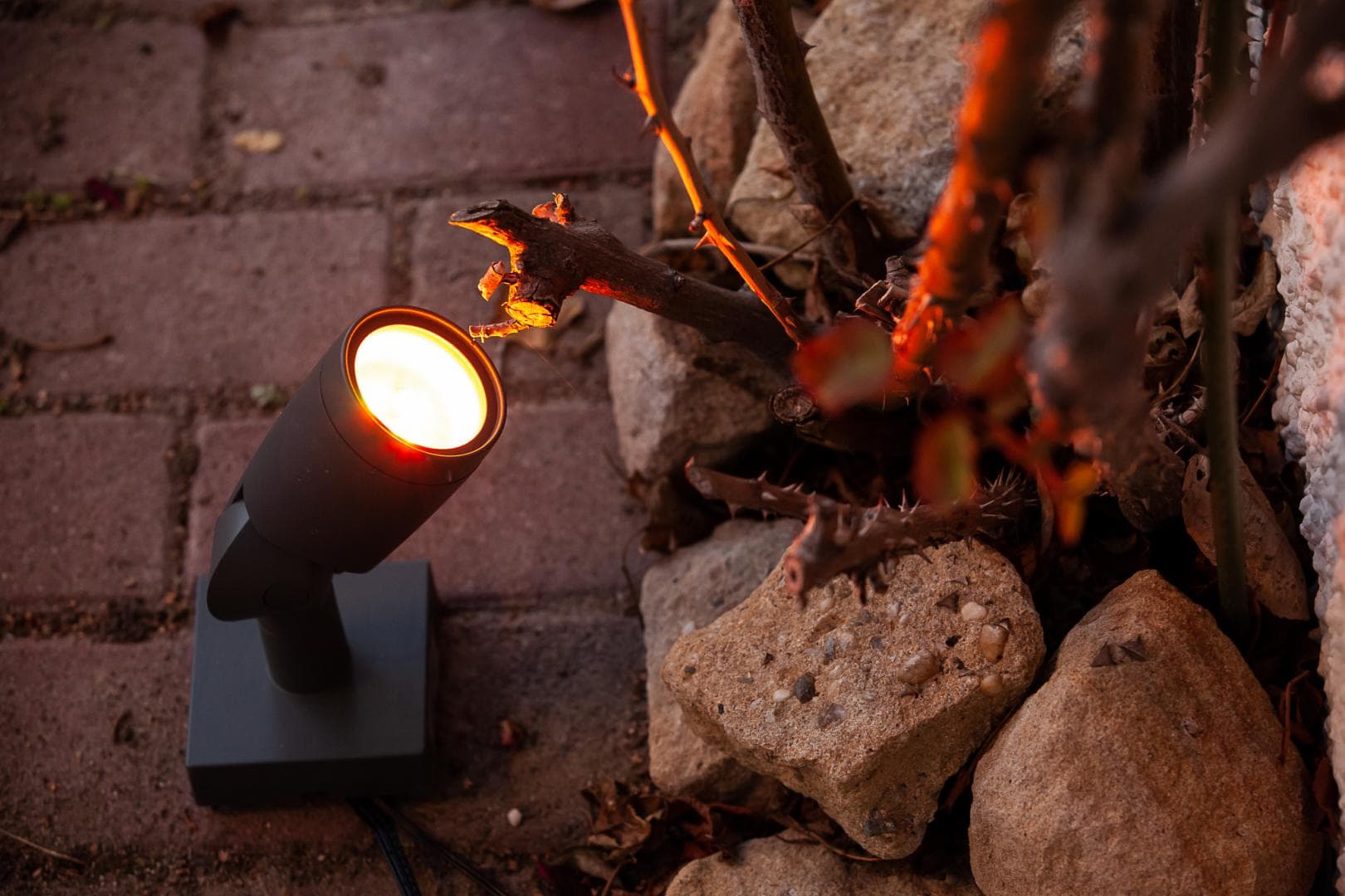 SMART WIFI GARDEN SPOT RGBW 3P DG LEDV "000004058075478497" — miniatură