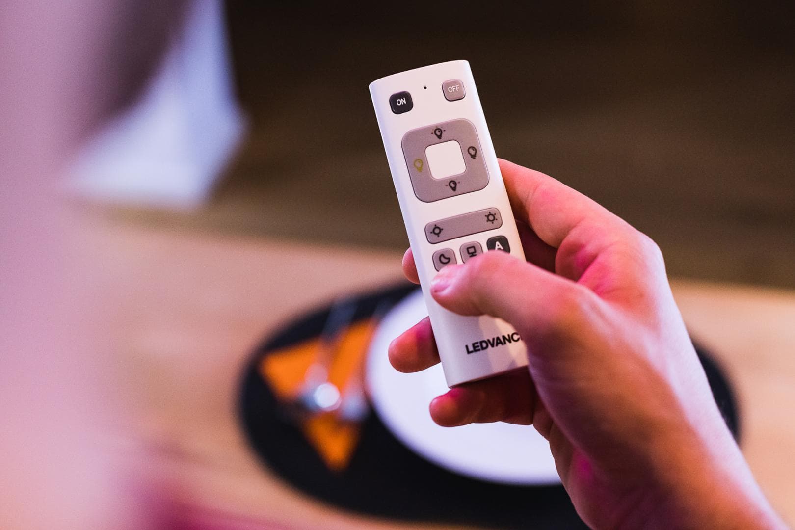 SMART WIFI REMOTE CONTROL FS1 LEDV "000004058075570917" — miniatură