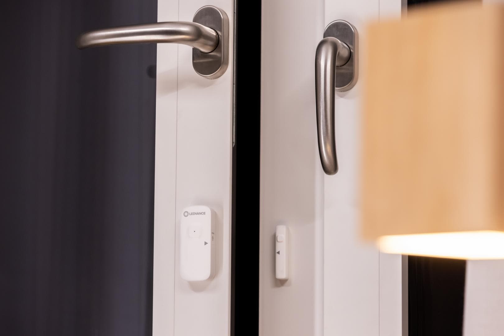 SMART WIFI CONTACT SENSOR FS1 LEDV "000004058075730052" — miniatură