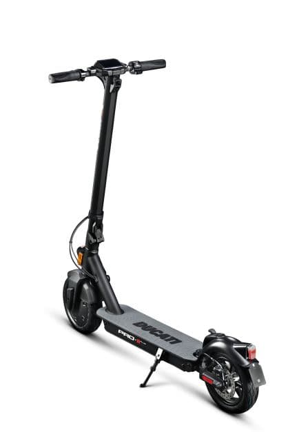 Trotineta electrica Ducati Pro-II Evo semnalizariMotor 350W, autonomie 35 Km, vit max 25 Km/h "DU-MO-210012" — miniatură