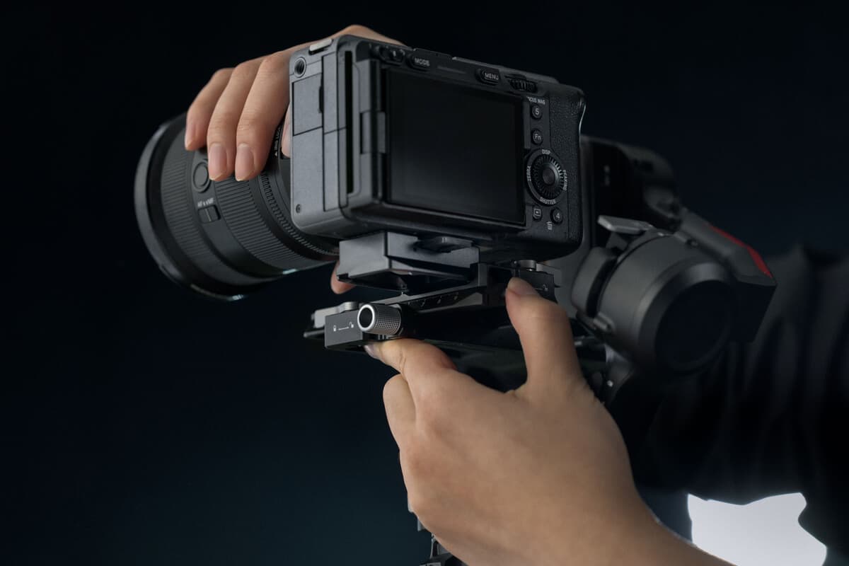 DJI RS Upper Quick-Release Plate (2024) "CP.RN.00000372.01" — miniatură
