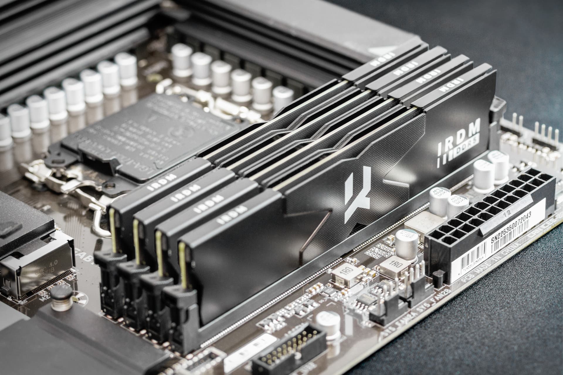 Memorie Memory DDR5 IRDM 64GB(2*32GB)/6400 CL32 black "IR-6400D564L32/64GDC" — miniatură