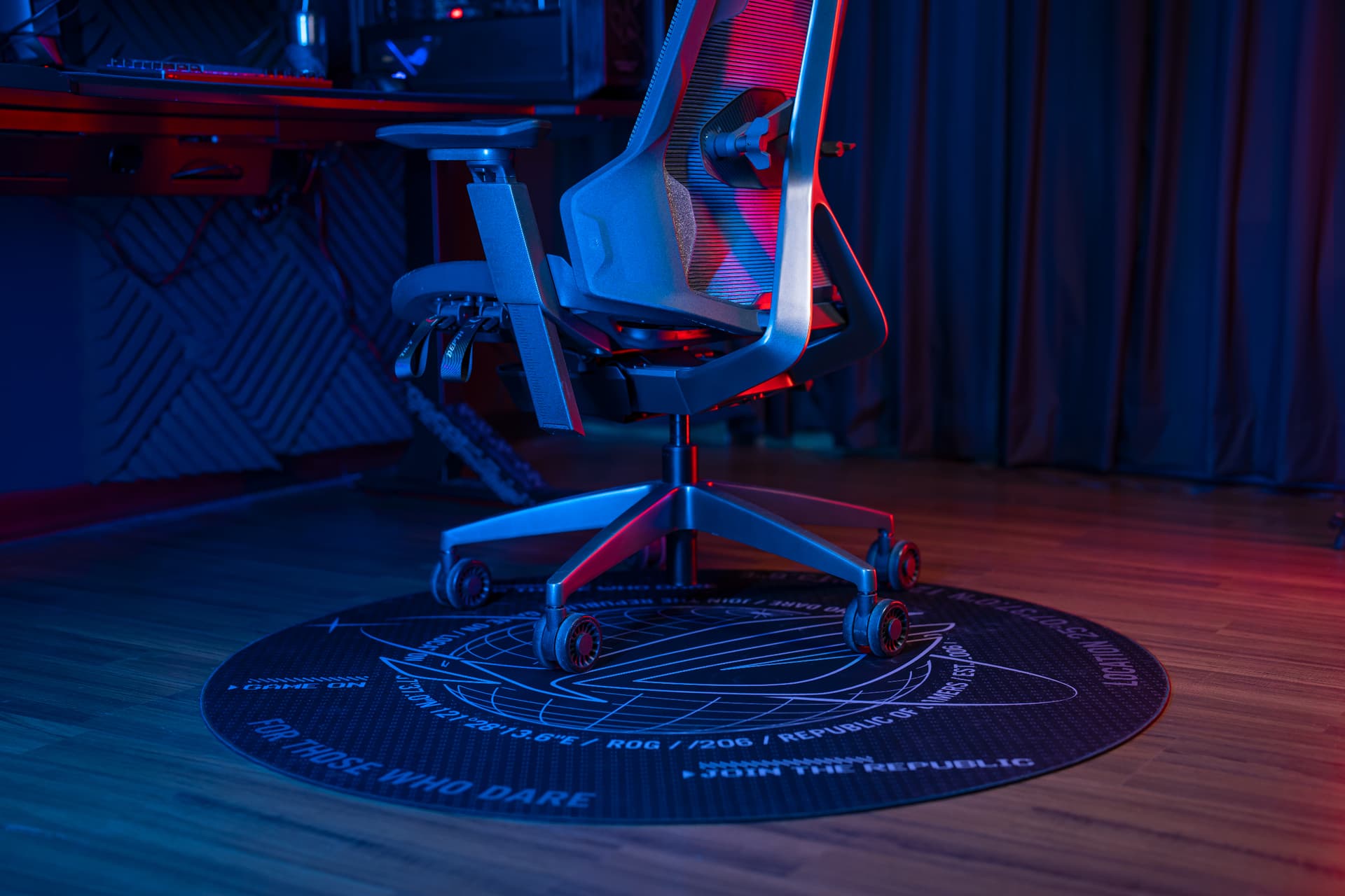 ROG Cosmic Mat "90GC01E0-BGW000" — miniatură