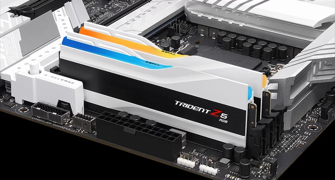 Memorie G.Skill DDR5 - 64GB - 6000 - CL - 34 (2x 32 GB) dual kit, RAM (white, F5-6000J3636F32GX2-TZ5RW, Trident Z5 RGB, INTEL XMP) "F5-6000J3636F32GX2-TZ5RW" — miniatură