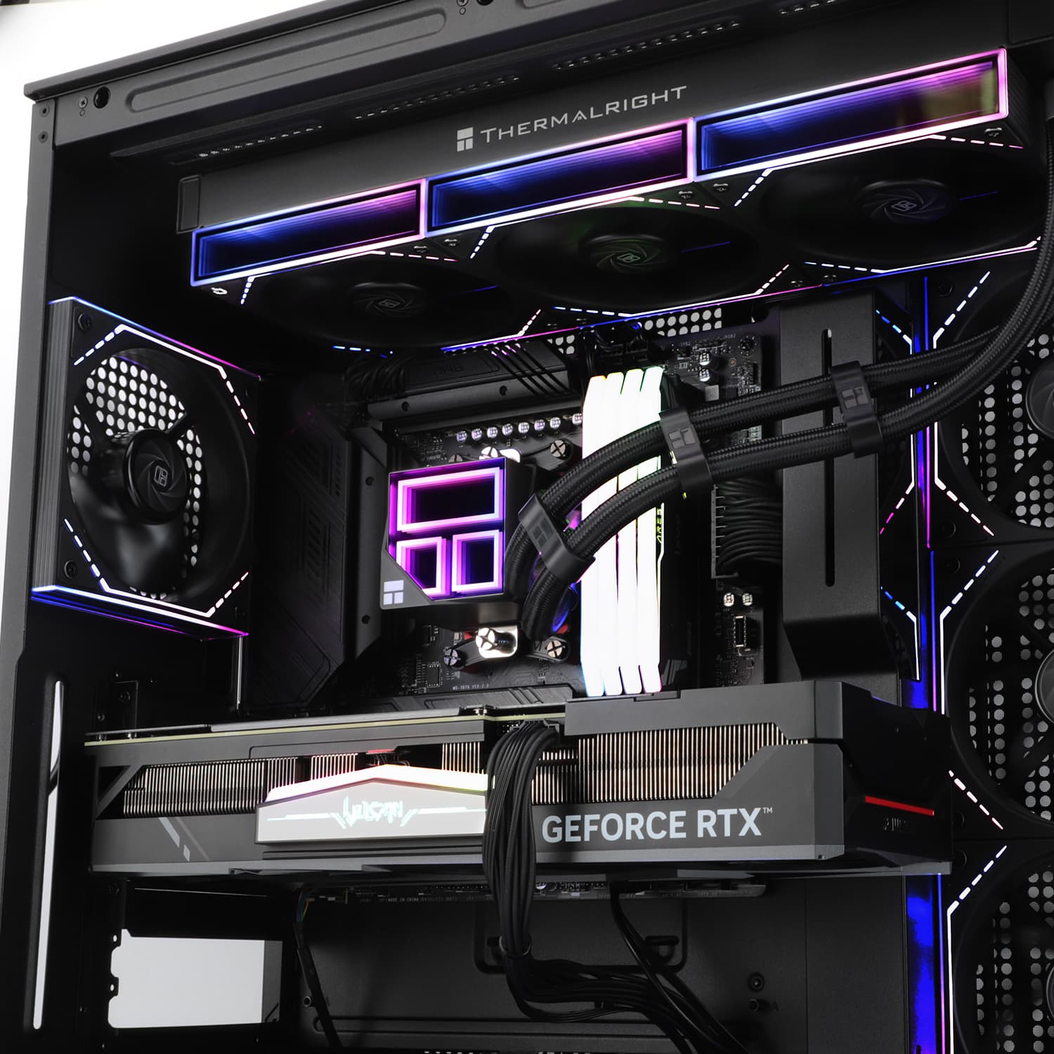 COOLER Thermalright "Frozen Infinity 360", skt. Intel si AMD, racire cu lichid, 3 x 120mm, 2000 RPM, ARGB adresabil, negru "Frozen Infinity 360 Black" — miniatură