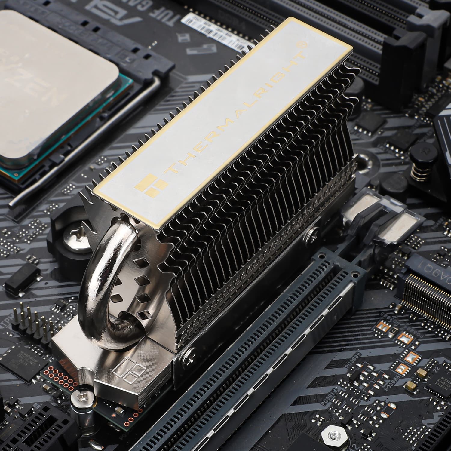 Cooler pasiv SSD Thermalright, compatibil SSD M.2 2280 6 heatpipe, 32 lamele, argintiu, "TR-M.2 HR-09 2280 SSD" — miniatură