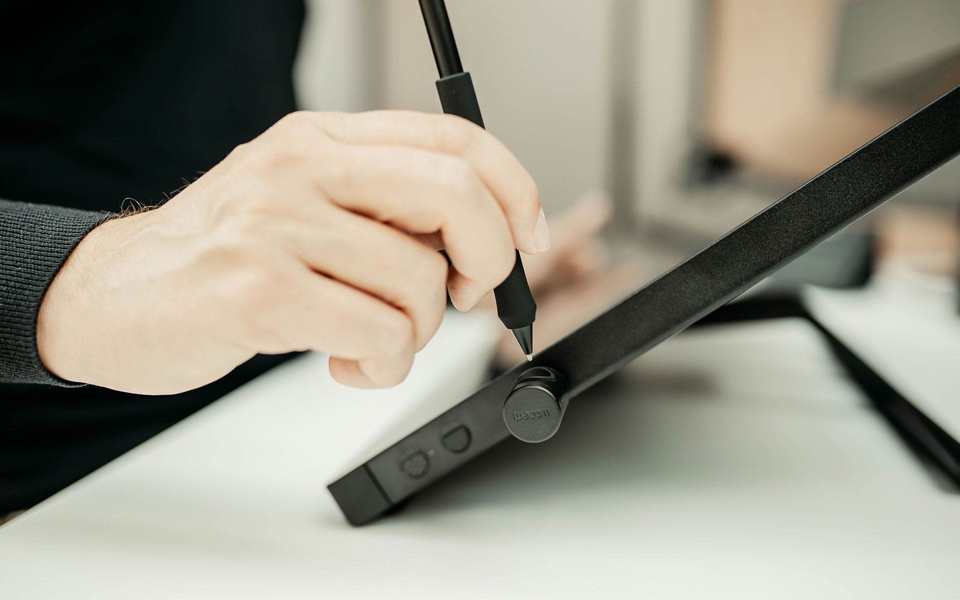 Wacom Wacom Cintiq 24 Touch [2025] "DTH246K0B" — miniatură
