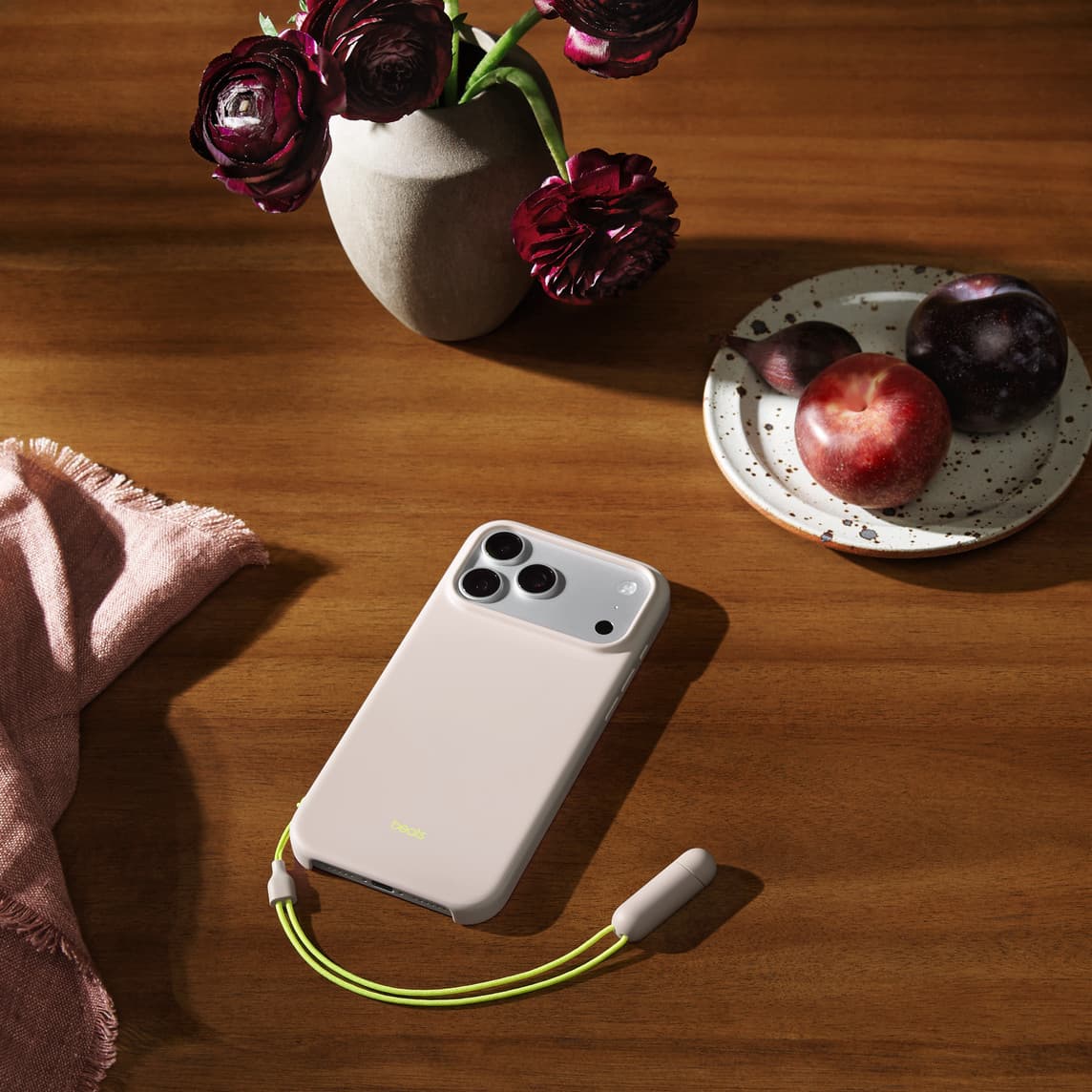 Beats iPhone 17 Pro Max Kickstand Case with MagSafe and Camera Control - Lime Stone — miniatură