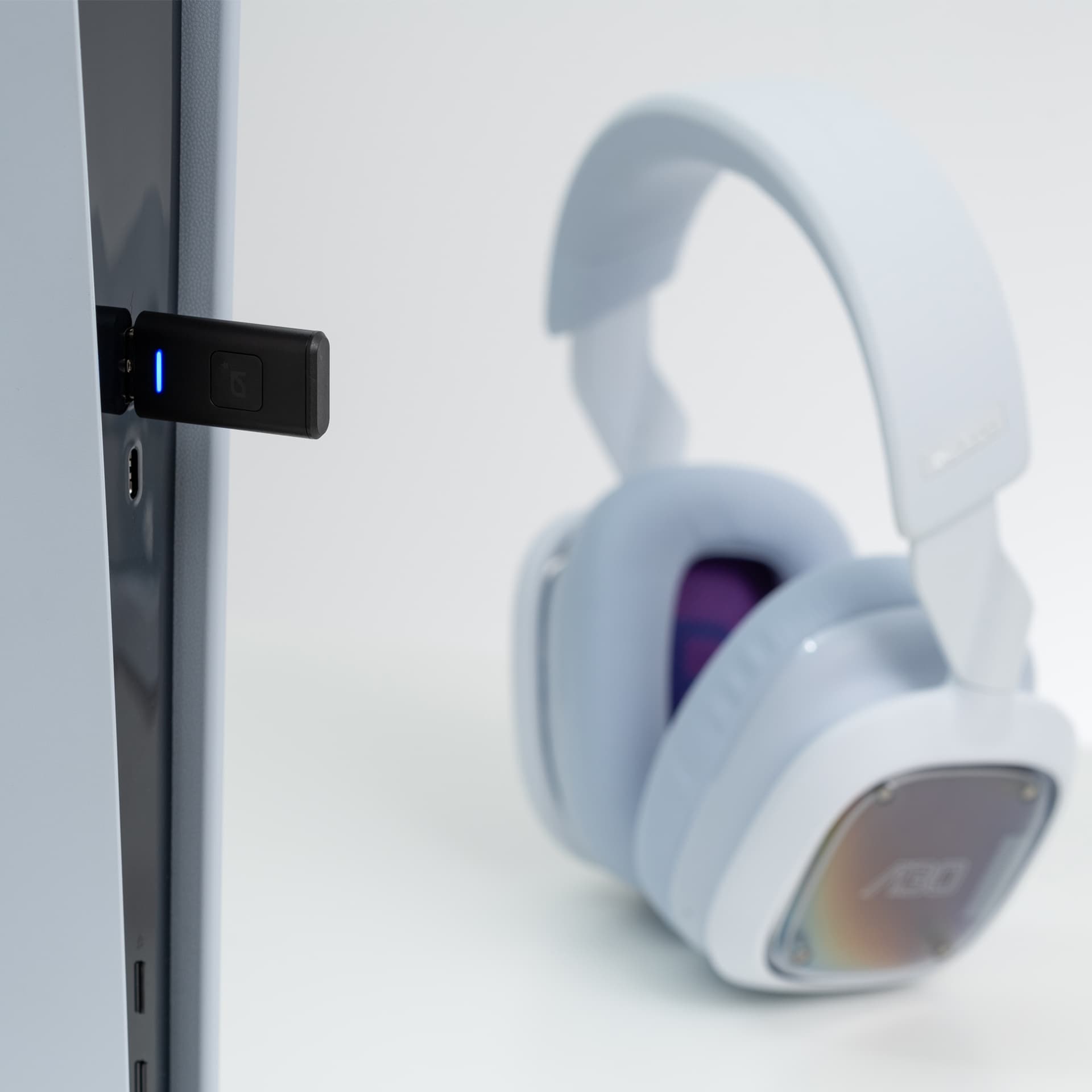 LOGITECH A30 - WHITE/PURPLE - BT - EMEA-914 - XB "939-001987" — miniatură