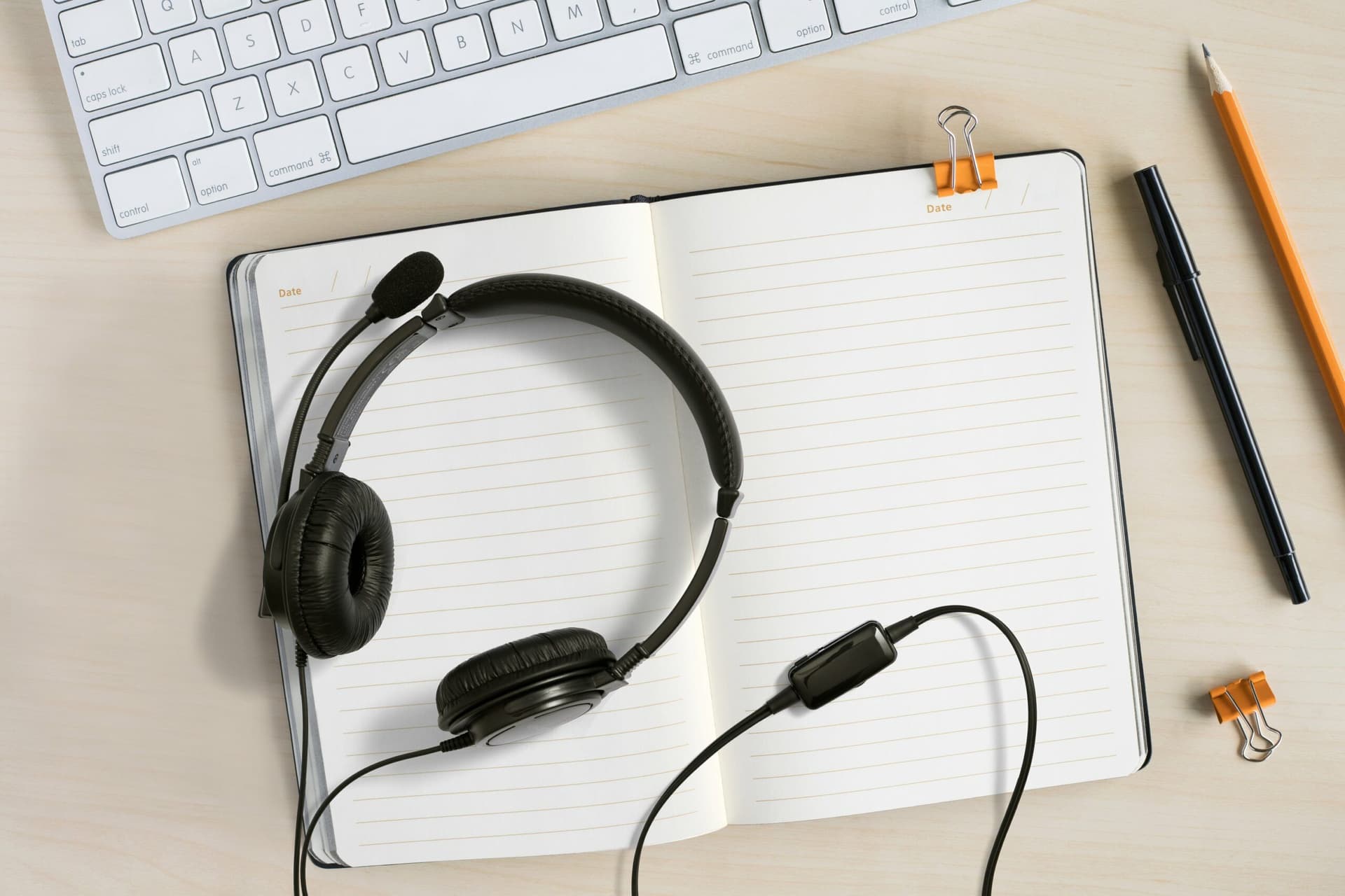 CASTI Kensington, cu fir, standard, utilizare multimedia, call center, microfon pe casca, noise-canceling, conectare prin USB 2.0, cablu 1.8m, negru, "K33065WW" — miniatură