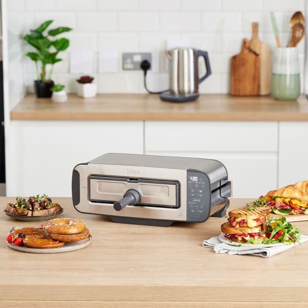 Prajitor de paine NINJA ST202EU Foodi 3-in-1 Toaster Grill & Panini Presse "ST202EU" — miniatură
