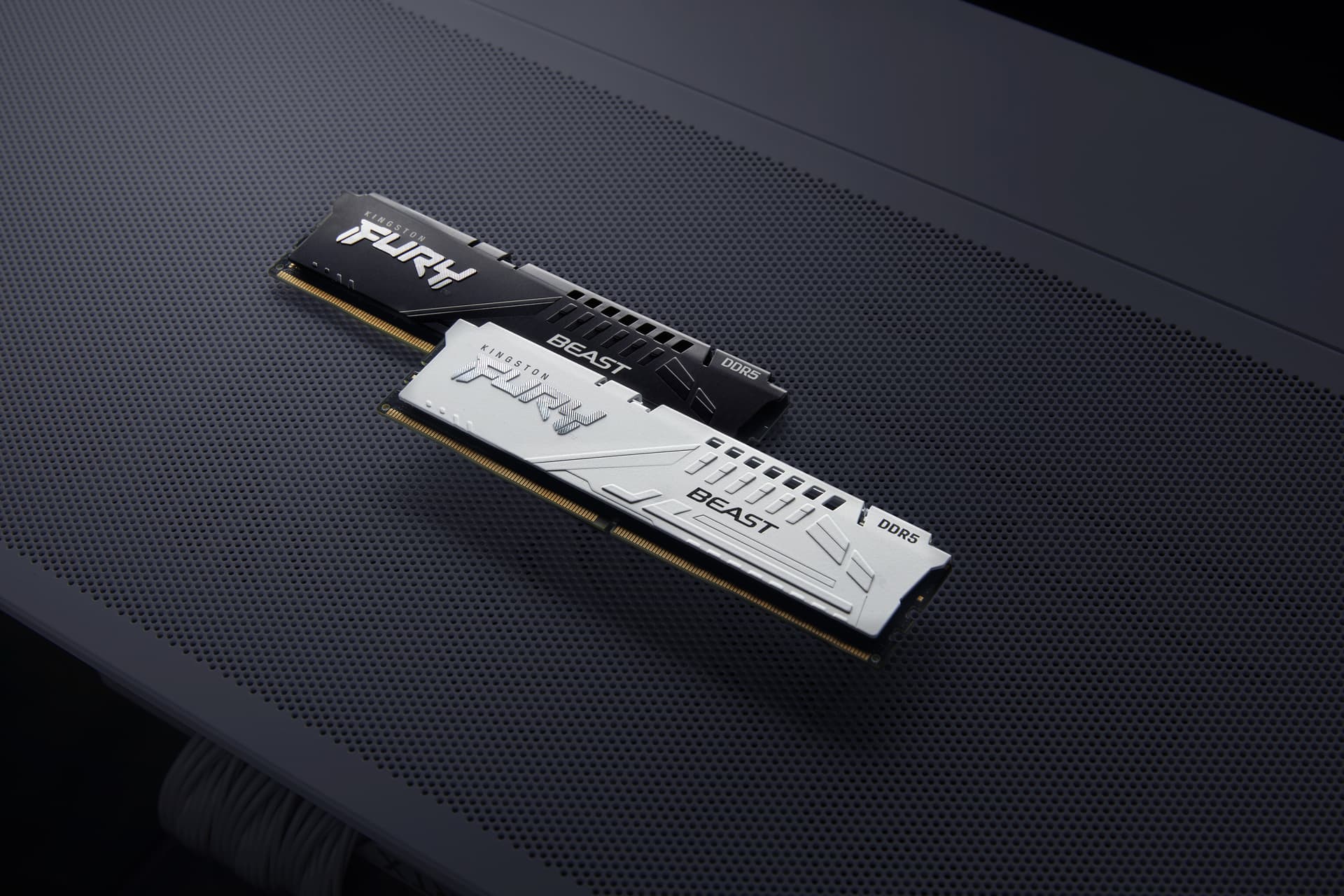 Memorie Kingston FURY Beast 16GB DDR5 6400MHz CL32 "KF564C32BBE-16" — miniatură