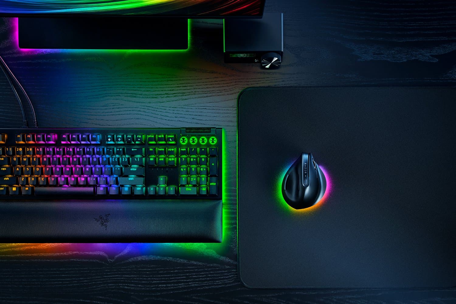 Mouse vertical ergonomic Razer Pro Click V2, wireless, 30.000 DPI, 5 dispozitive, RGB "RZ01-05250100-R3G1" — miniatură