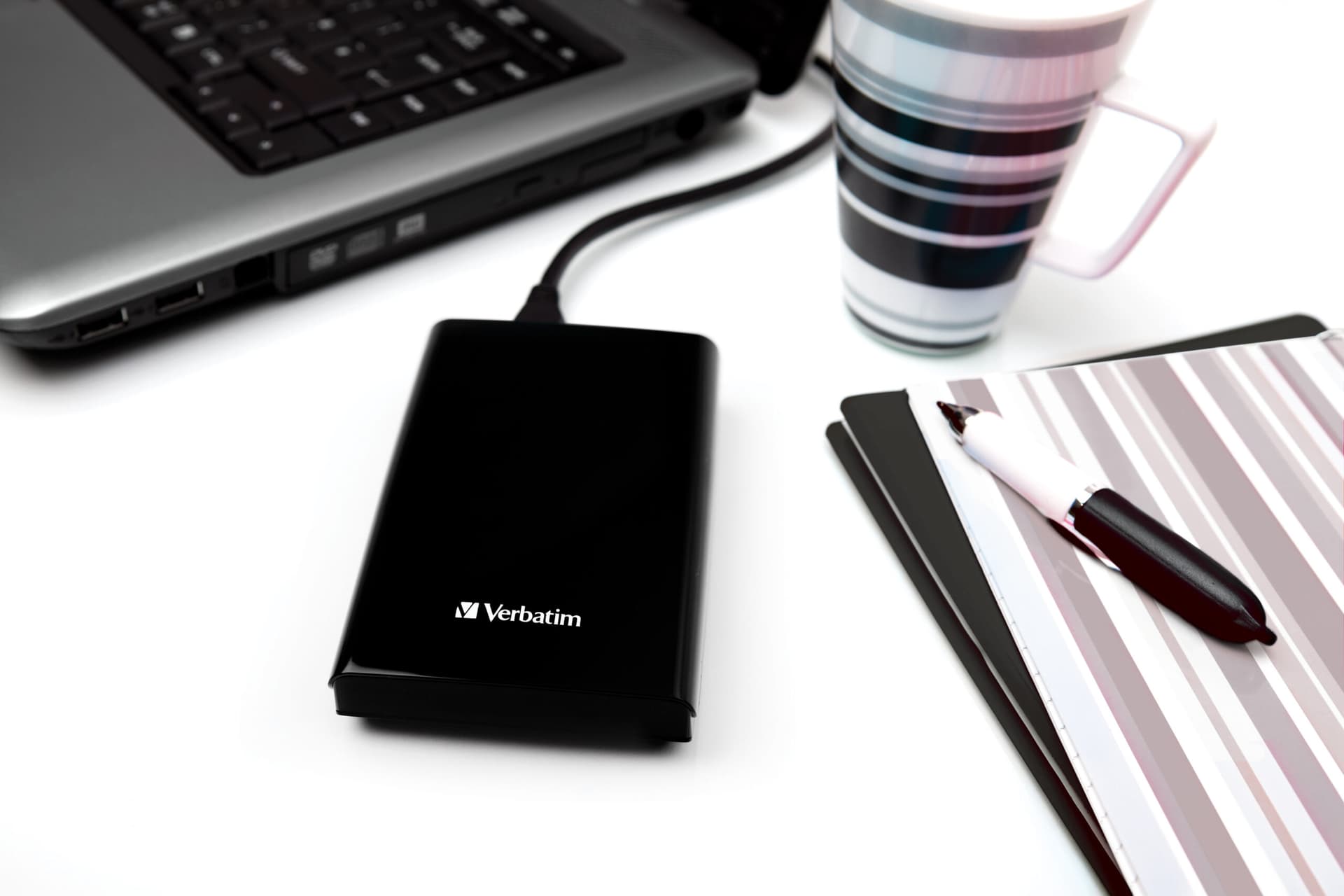 SSD extern portabil Verbatim Store 'n' Go Slim USB 3.2 Gen 1 / USB-C, 512GB, Negru,"32181" — miniatură