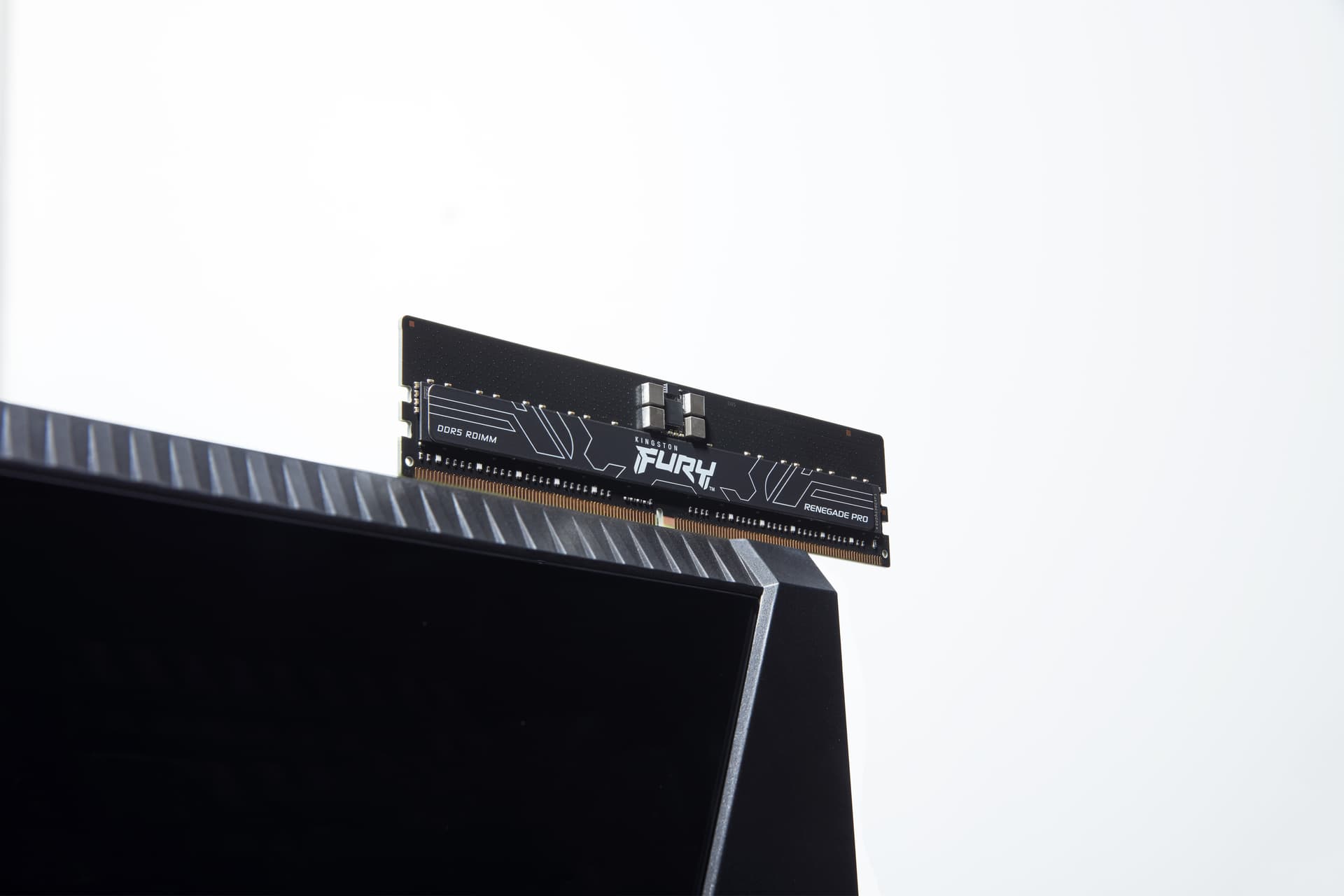 Kingston Technology FURY Renegade Pro"KF560R32RBEK4-64" — miniatură